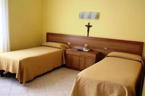 La Casa Di Nazareth 2*, Rome
